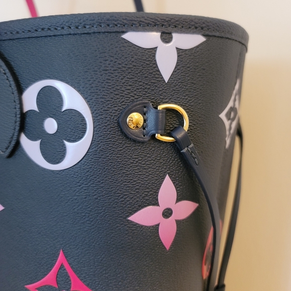 Louis Vuitton Midnight Fuschia Neverfull MM Monogram Giant Flower Bag **No Pouch - Picture 9 of 17
